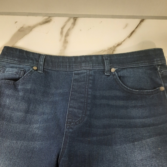 DG2 Diane Gilman Denim Jeans Dark Wash Blue Pull On Size Medium Super Stretch - Picture 6 of 13